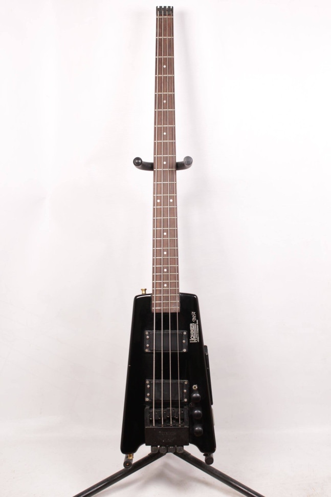 Изображение Hohner Professional B2A Бас-гитара б/у, s/n 8601547, Черный + Чехол