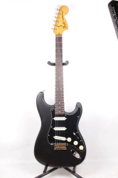 Изображение Fender Stratocaster USA 1978 Refinish, s/n S892420, SSS, Черный матовый, Черный пикгард + Кейс