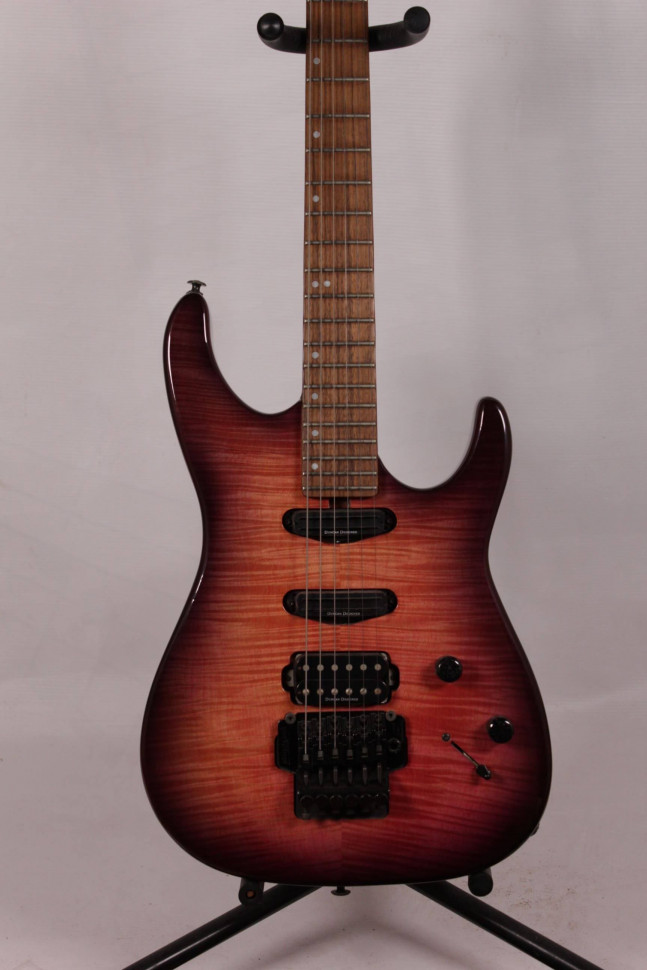 Изображение Washburn Superstrat Stevie Salas Signature Korea Электрогитара б/у, s/n 5111388, HSS(минихамбакеры)
