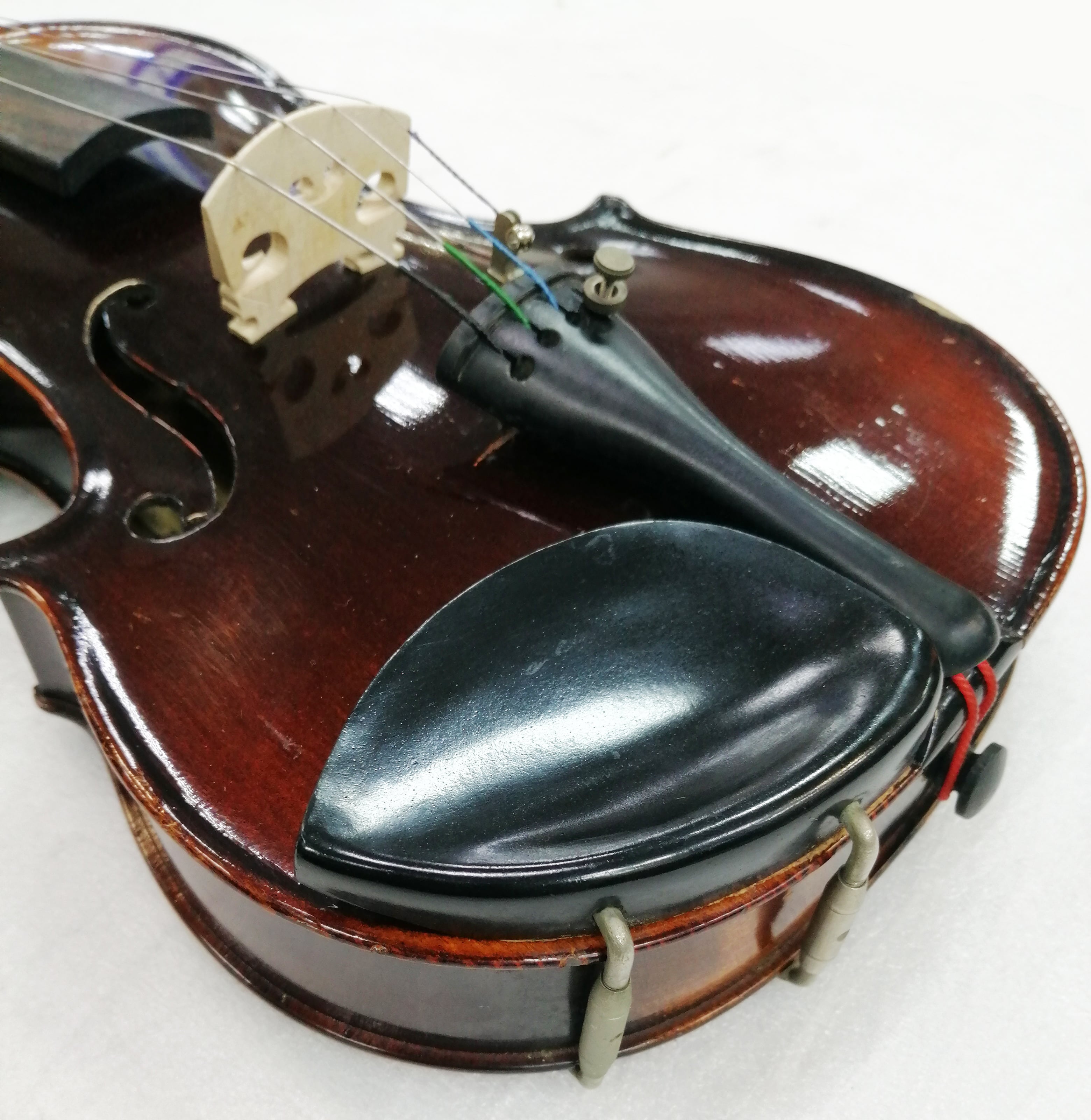 SUZUKI VIOLIN №103, Скрипка б/у 1/4, 1966 Япония Изображение SUZUKI VIOLIN №103, Скрипка б/у 1/4, 1966 Япония