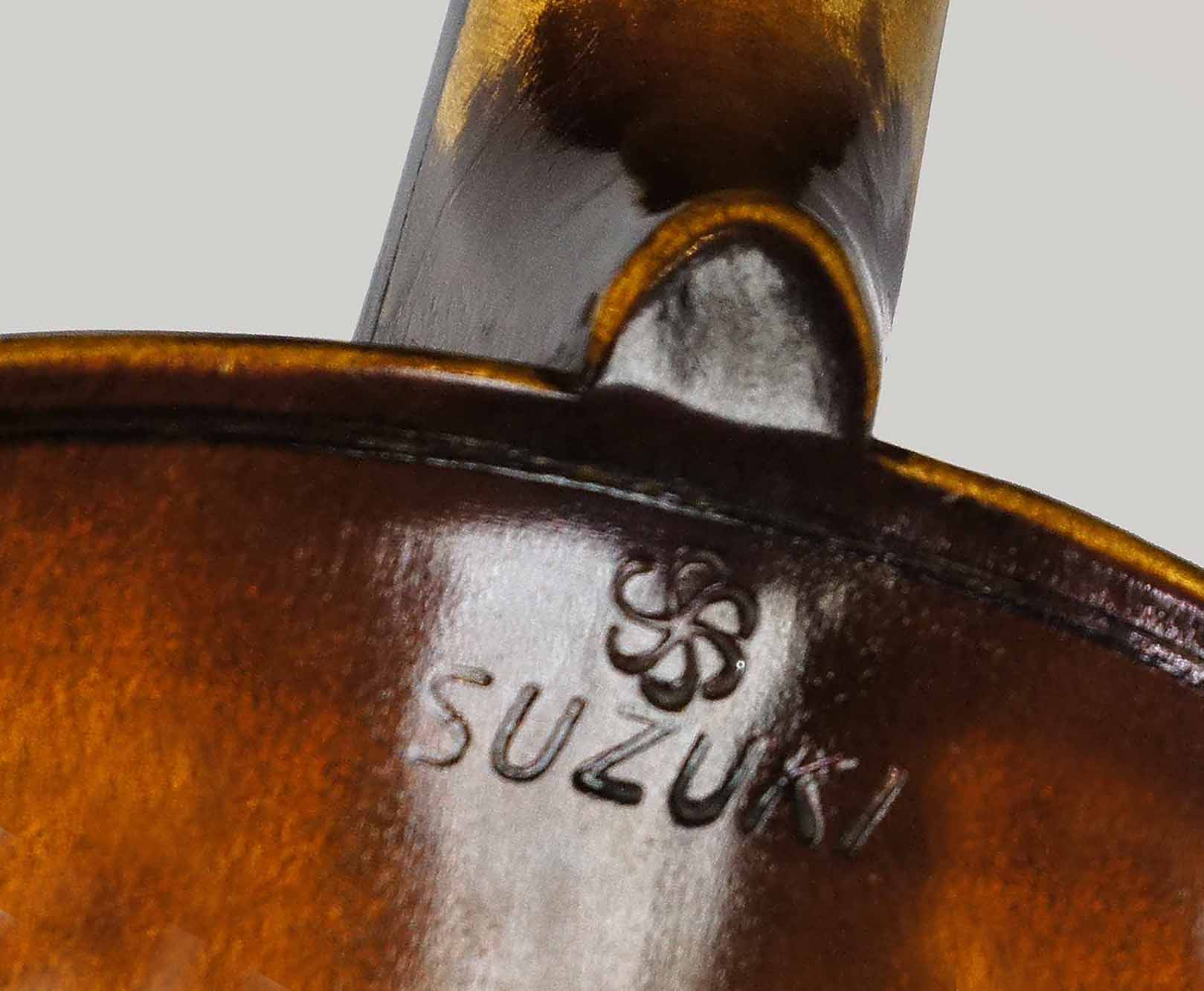 SUZUKI No.17 Скрипка 4\4 Б/У, Докомплектована кейсом Brahner VLS91 Изображение SUZUKI No.17 Скрипка 4\4 Б/У, Докомплектована кейсом Brahner VLS91