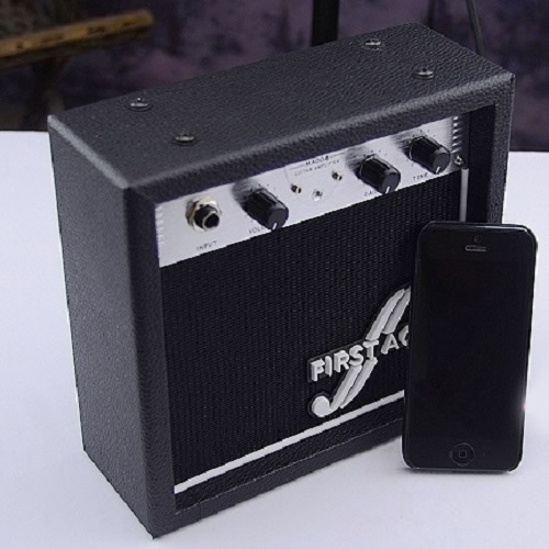 Изображение FIRST ACT MA004 4w Комбик для акустической гитары + блок питания (110 V) + блок питания (220 V)