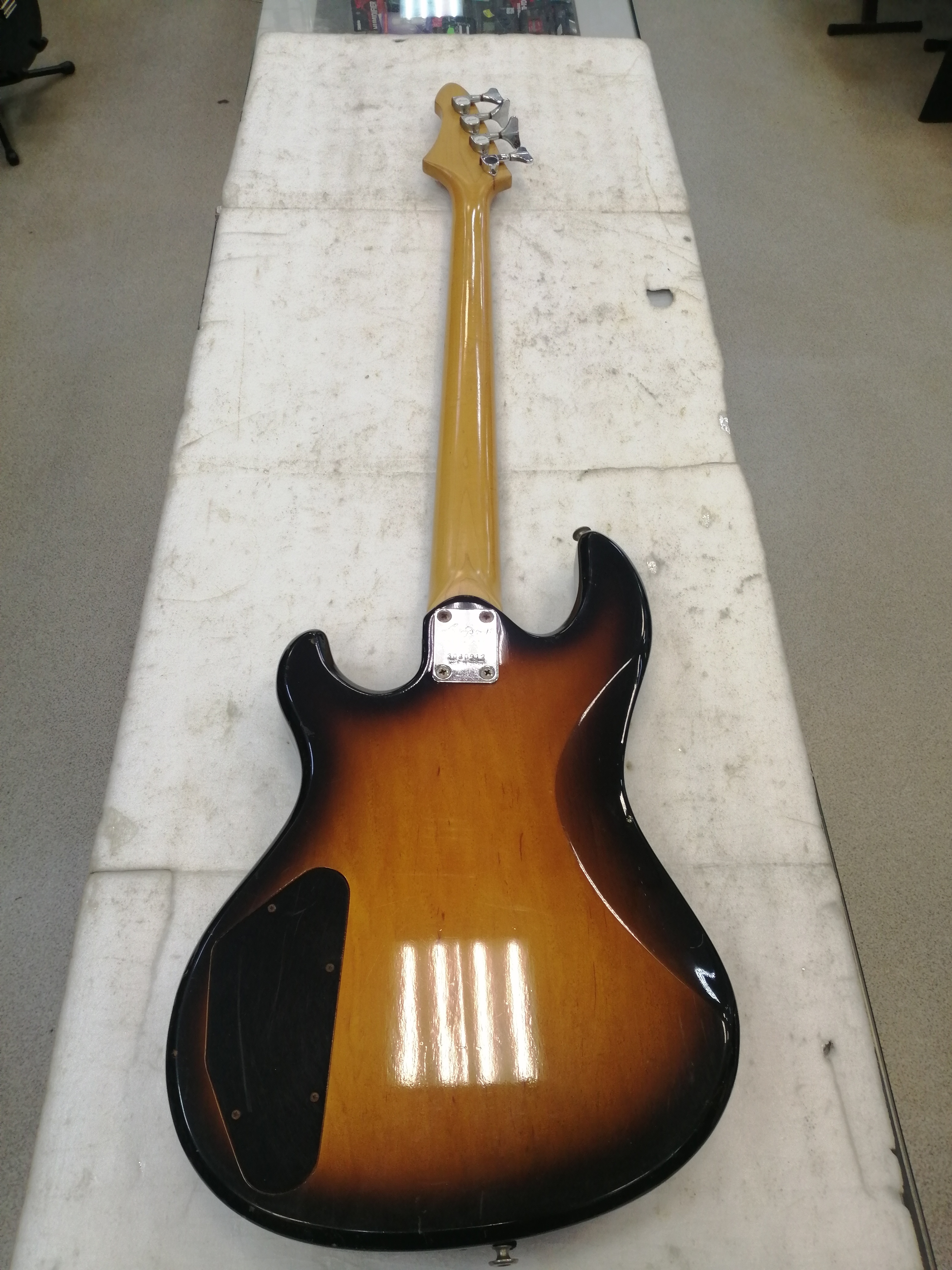 Aria Pro II TSB Series Japan Бас-гитара б/у, s/n 3040912, HH, Sunburst Изображение Aria Pro II TSB Series Japan Бас-гитара б/у, s/n 3040912, HH, Sunburst