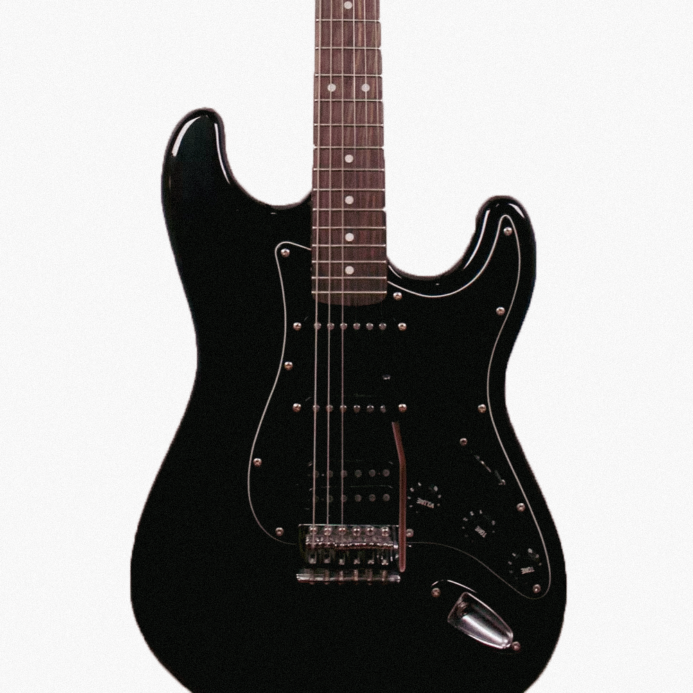 Изображение Selder Stratocaster Электрогитара б/у, HSS, Черный, Черный пикгард