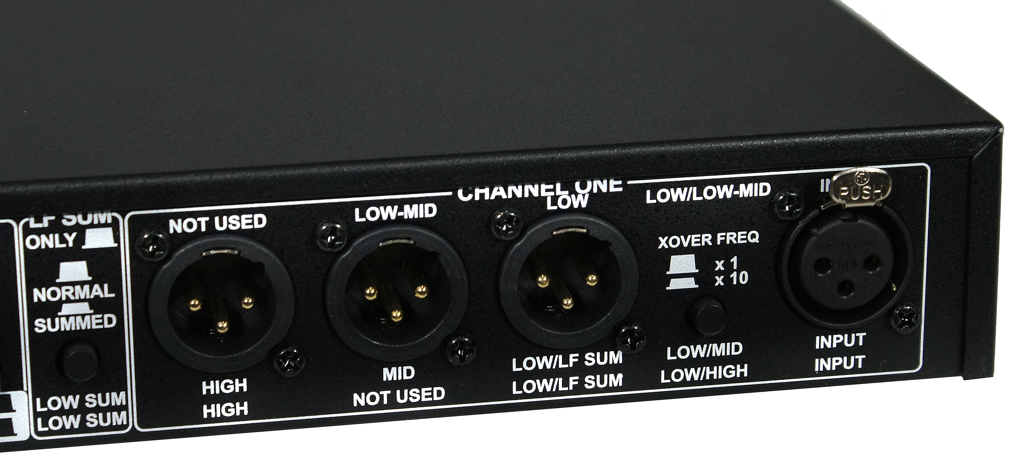 Изображение DBX 234XS Кроссовер