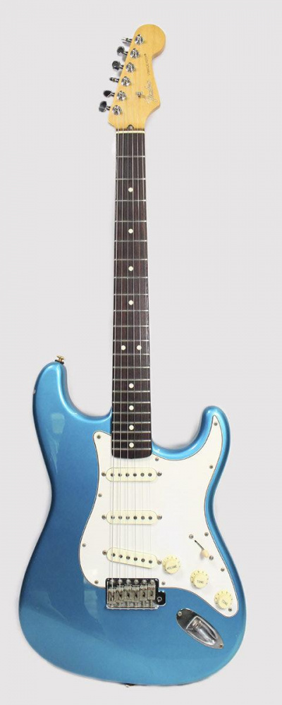 Изображение FENDER STRATOCASTER ST43 STD Электрогитара Б/У,цвет: голубой металлик, произв.: Япония, с/н: P093609