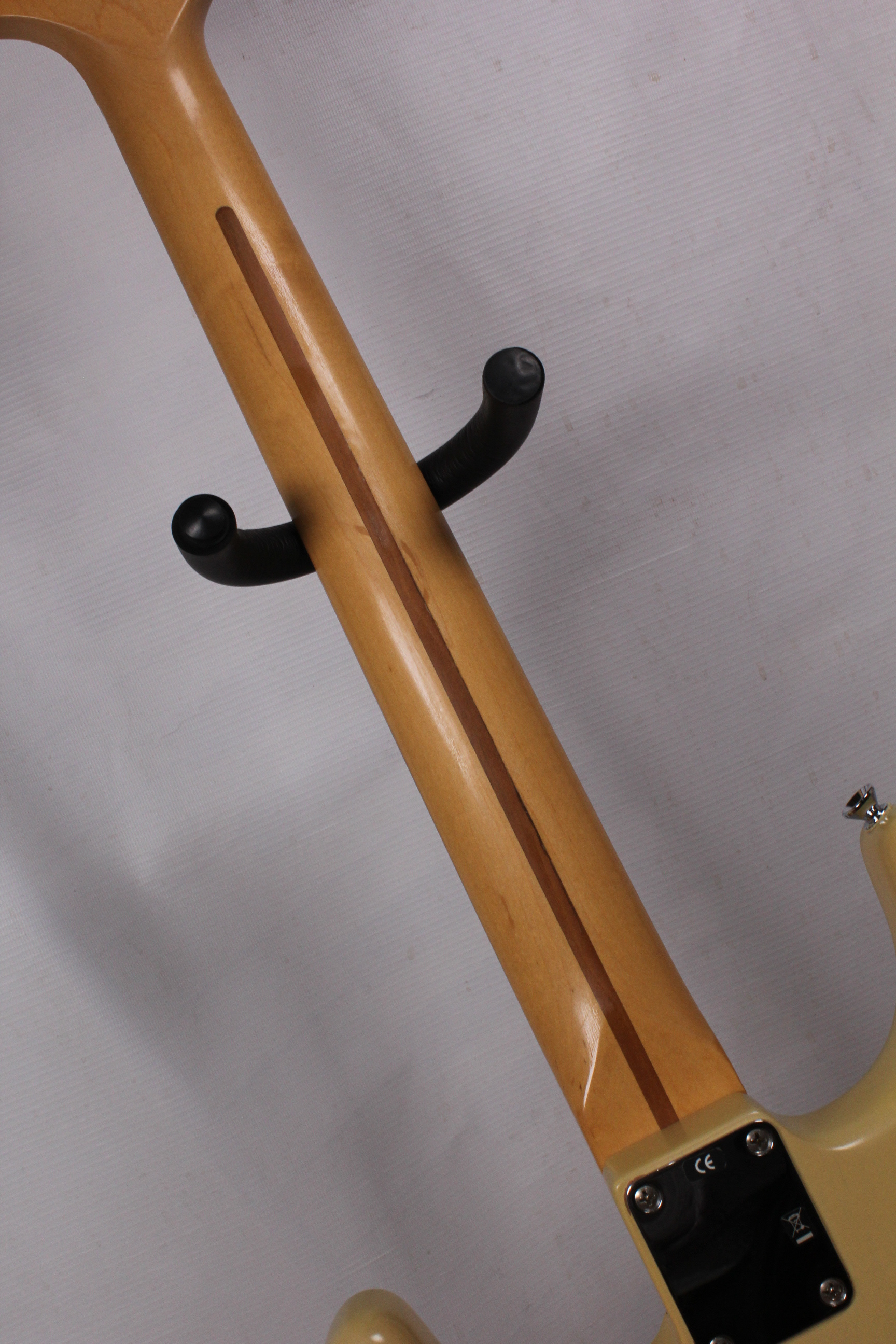 Изображение Fender American Stratocaster Highway One USA 2006 Электрогитара б/у, s/n Z6252932, SSS, винтажный бе