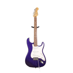 Изображение Fender Stratocaster Mexico Электрогитара б/у, s/n MZ0251549, SSS, Синий, белый пикгард + рычаг