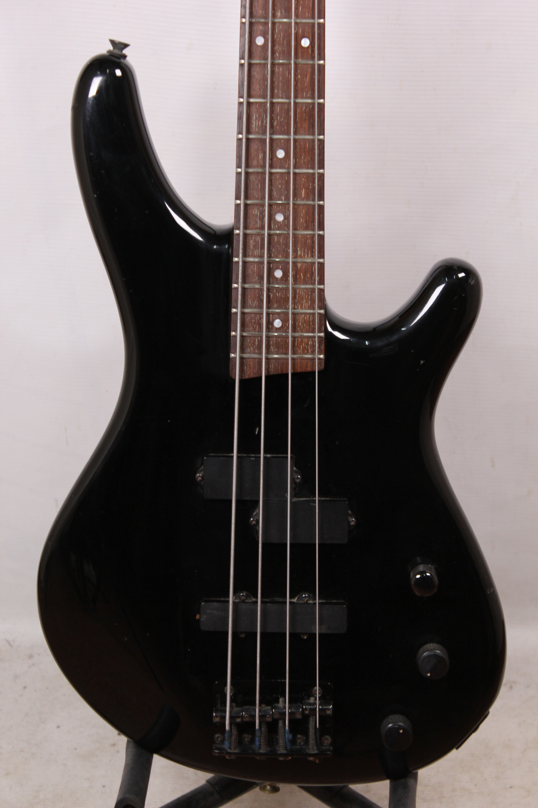 Изображение Yamaha MotionB Бас-гитара б/у, S/n 1Y01067, PJ, Черный, made in Japan