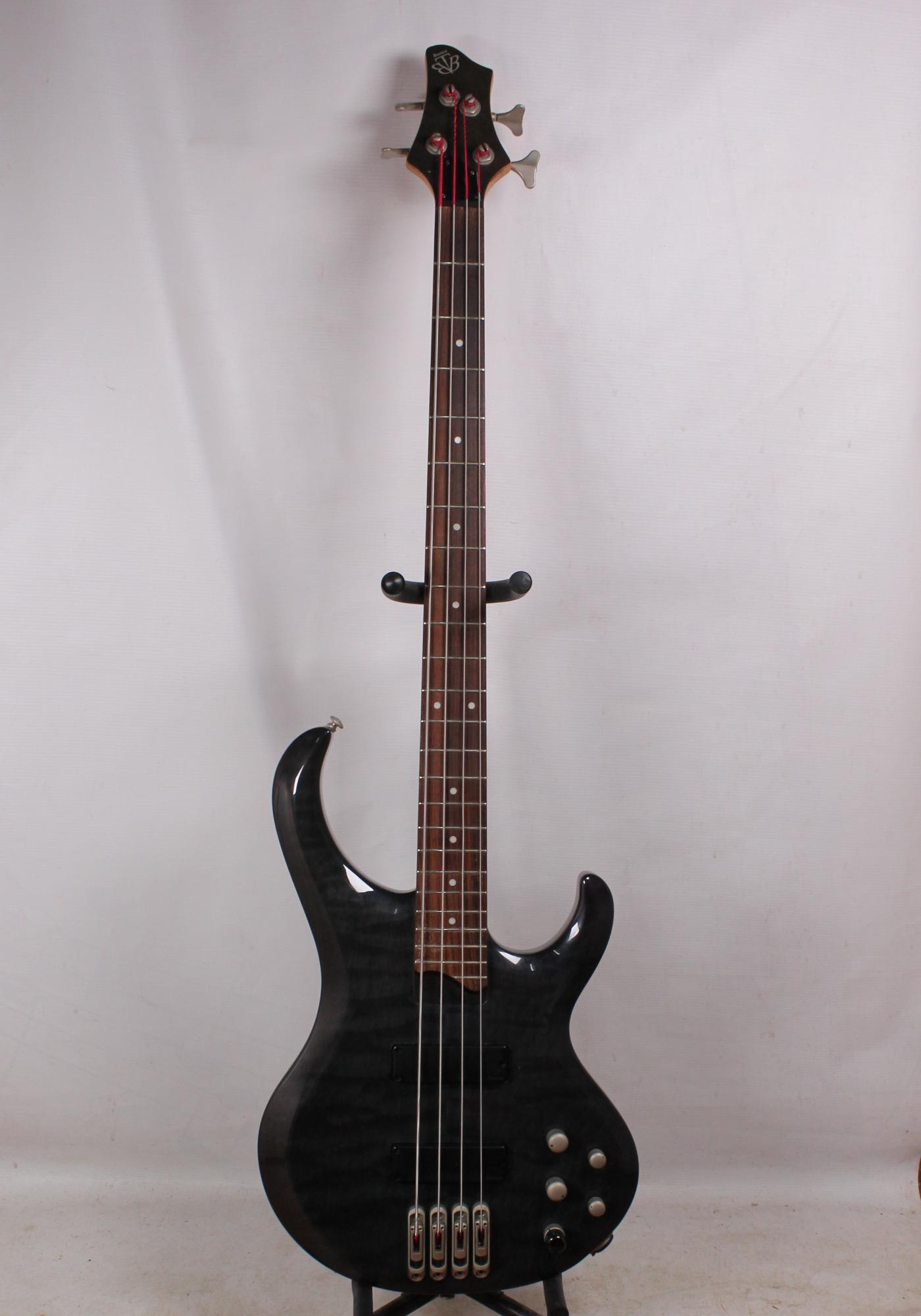 Изображение Ibanez BTB Korea Бас-гитара б/у, s/n W620037, HH, темно-синий, волнистый клен