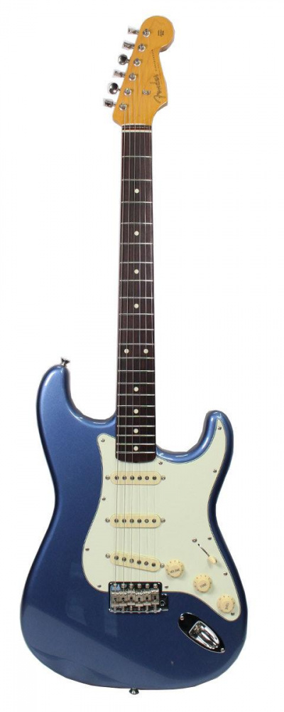 Изображение FENDER STRATOCASTER Exclusive Classic 60s Электрогитара Б/У синий металик, SSS,Японии, сн:JD17001456