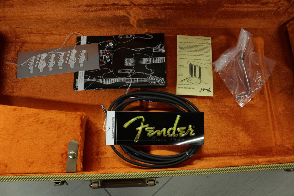 Fender Stratocaster USA Buddy Guy Signature 2006, s/n SZ6000640, SSS, натуральный Изображение Fender Stratocaster USA Buddy Guy Signature 2006, s/n SZ6000640, SSS, натуральный