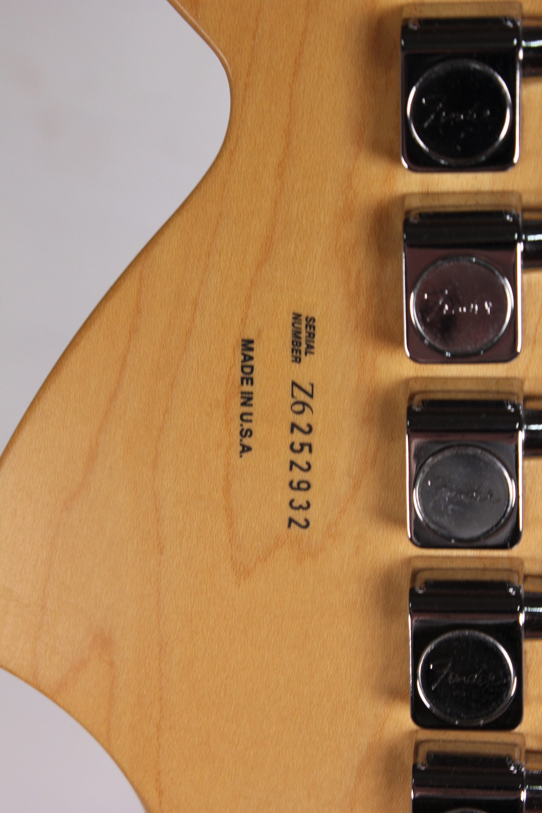 Изображение Fender American Stratocaster Highway One USA 2006 Электрогитара б/у, s/n Z6252932, SSS, винтажный бе