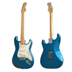 Изображение Fender Stratocaster Japan ST-362 Электрогитара Б/У, s/n O074196, 1990е, SSS, голубой, белый пикгард 
