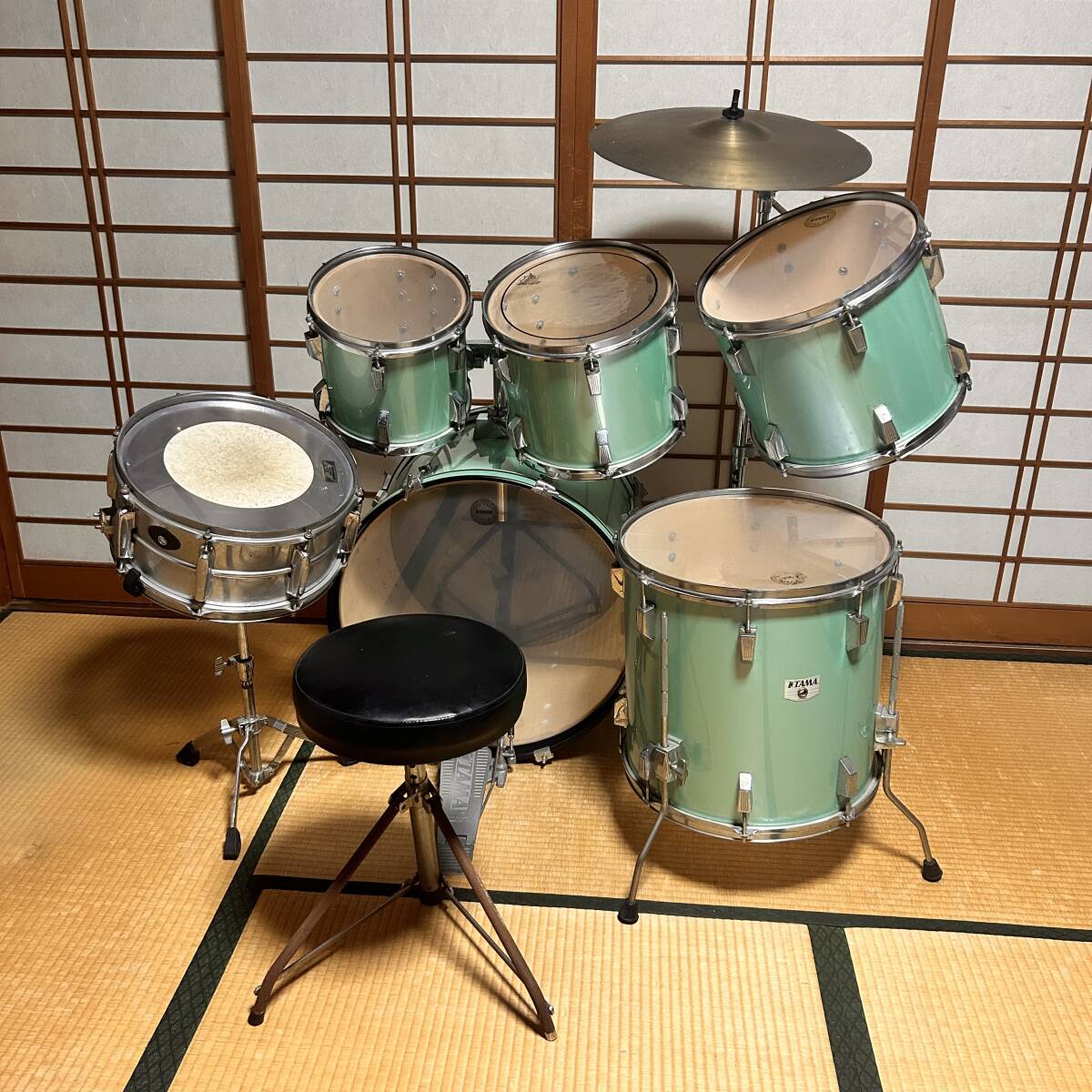 Изображение TAMA Барабанная установка, Япония, цвет бирюзовый