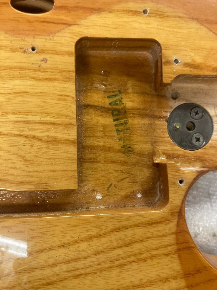 Fender Telecaster Thinline USA 1974, Электрогитара Б/У, s/n 561528, HH, цвет натуральный Изображение Fender Telecaster Thinline USA 1974, Электрогитара Б/У, s/n 561528, HH, цвет натуральный