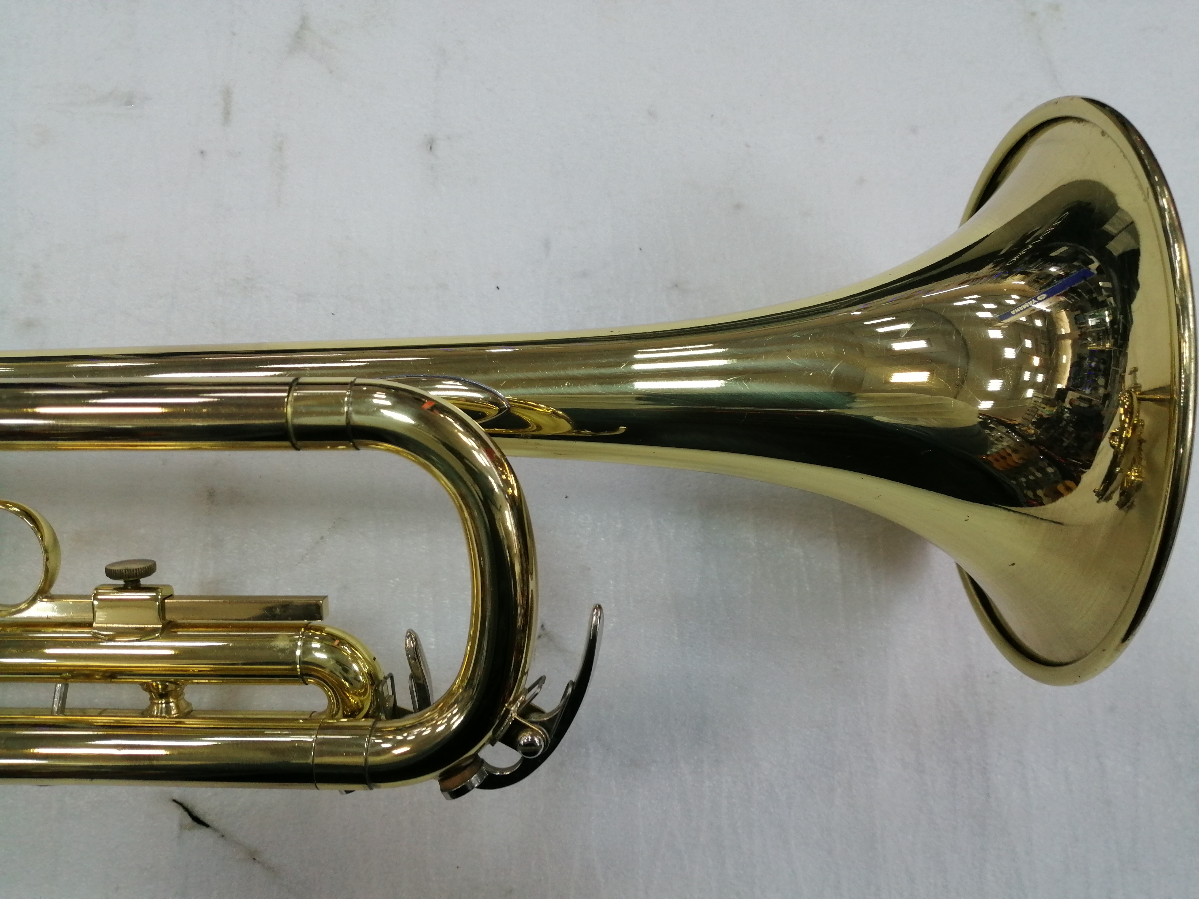 YAMAHA YTR-2321 Труба Б/У,s/n 008059, золотой + чехол, мундштук Изображение YAMAHA YTR-2321 Труба Б/У,s/n 008059, золотой + чехол, мундштук