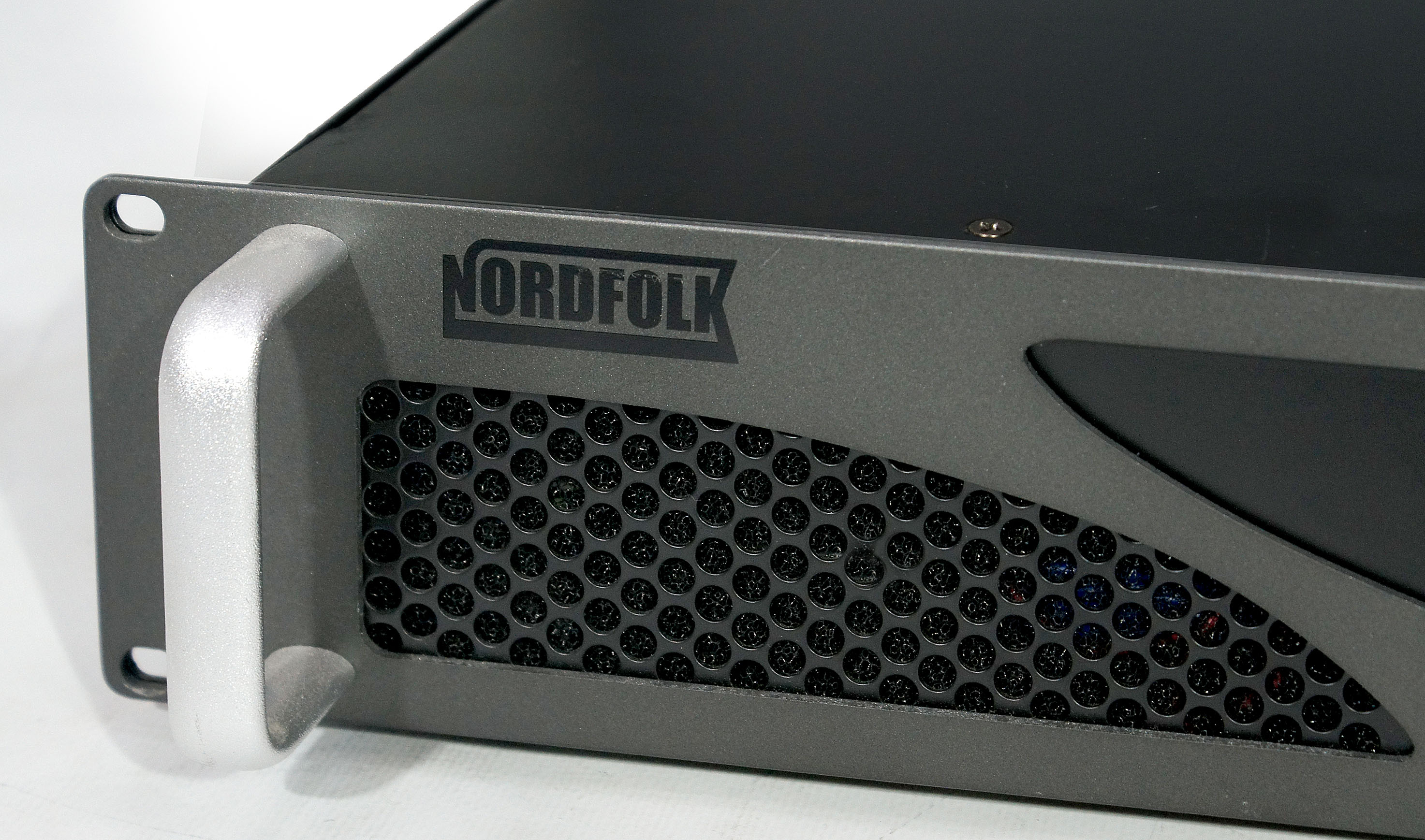 Изображение NORDFOLK NC900 Усилитель мощности 2х230Вт/8Ом