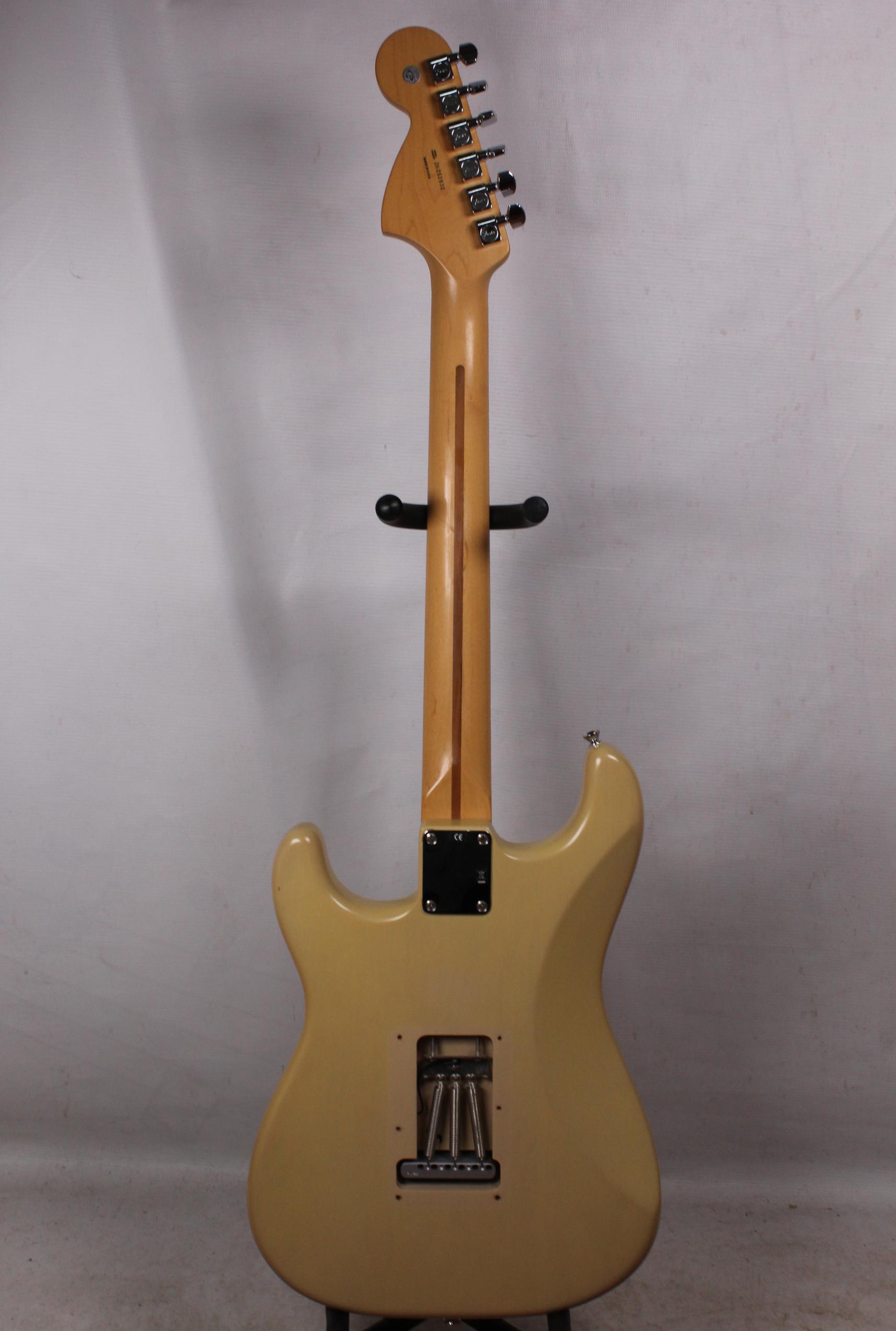 Изображение Fender American Stratocaster Highway One USA 2006 Электрогитара б/у, s/n Z6252932, SSS, винтажный бе