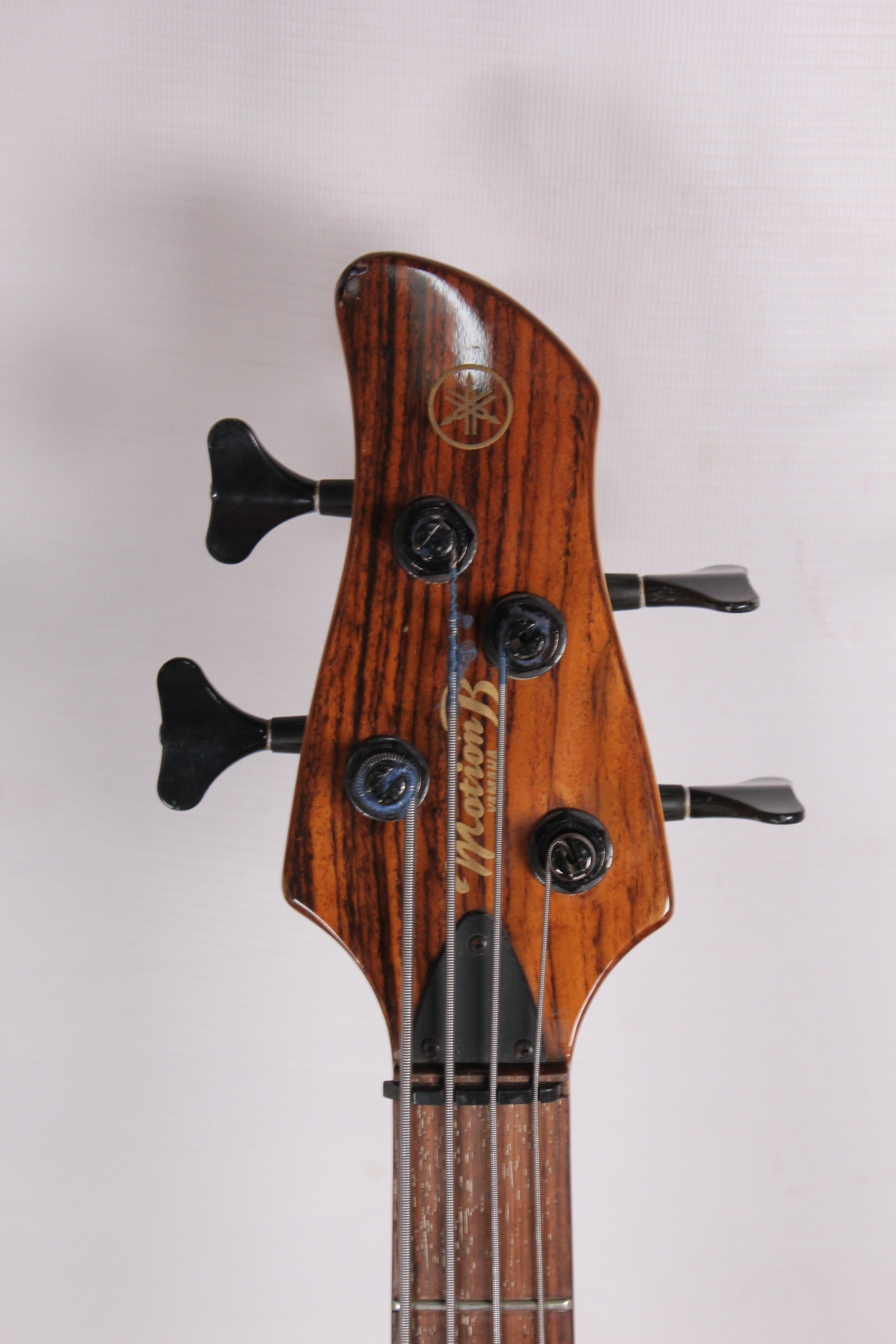 Изображение Yamaha MotionB Бас-гитара б/у, S/n 1Y01067, PJ, Черный, made in Japan