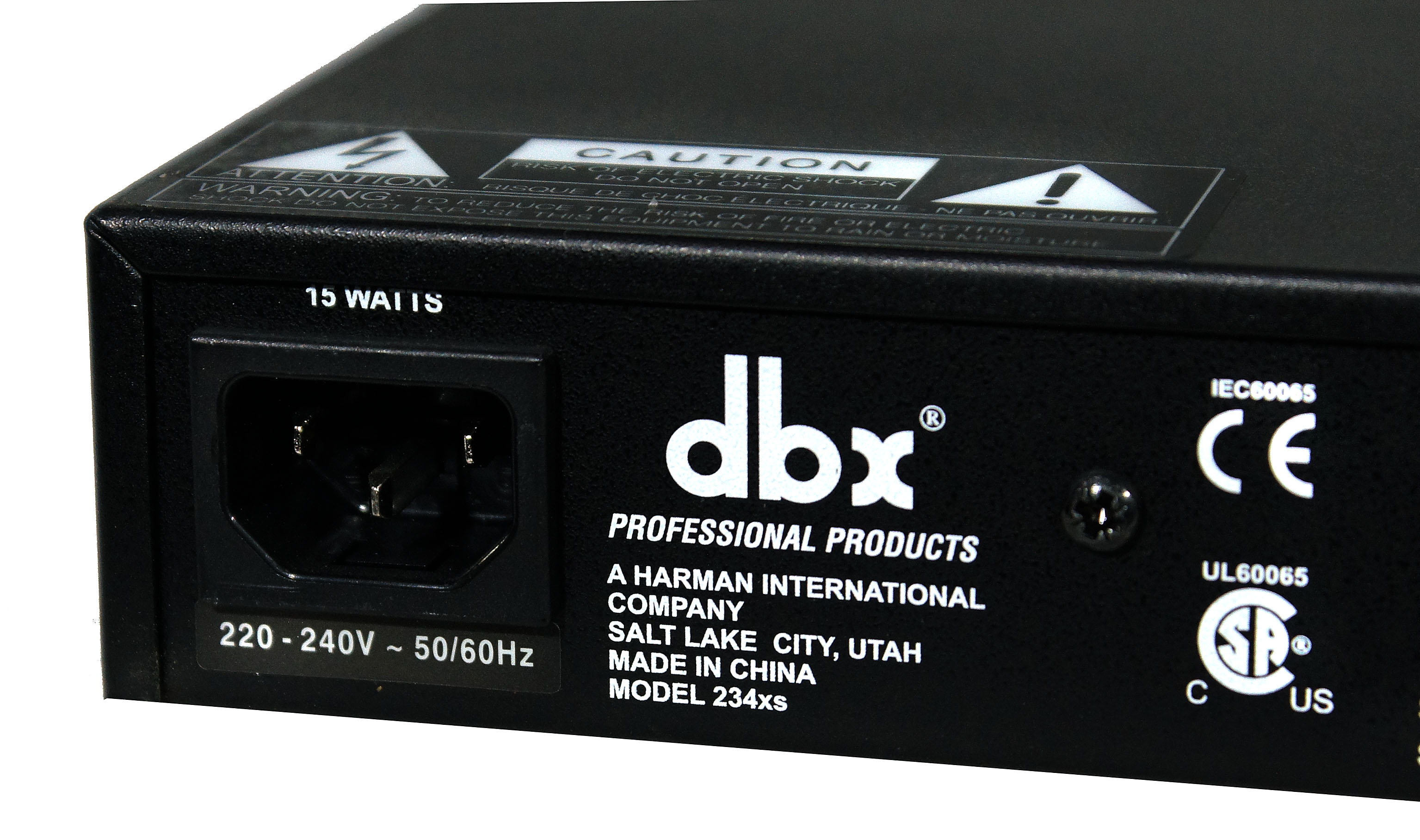 Изображение DBX 234XS Кроссовер