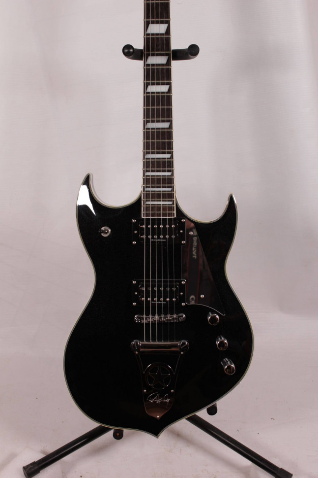 Изображение Silvertone DoubleCut Paul Stanley Signature Indonesia, черный, зеркальный пикгард, датчики Duncan