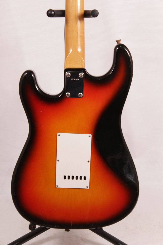 Изображение Fresher Straighter Stratocaster Japan, SSS, sunburst, белый пикгард