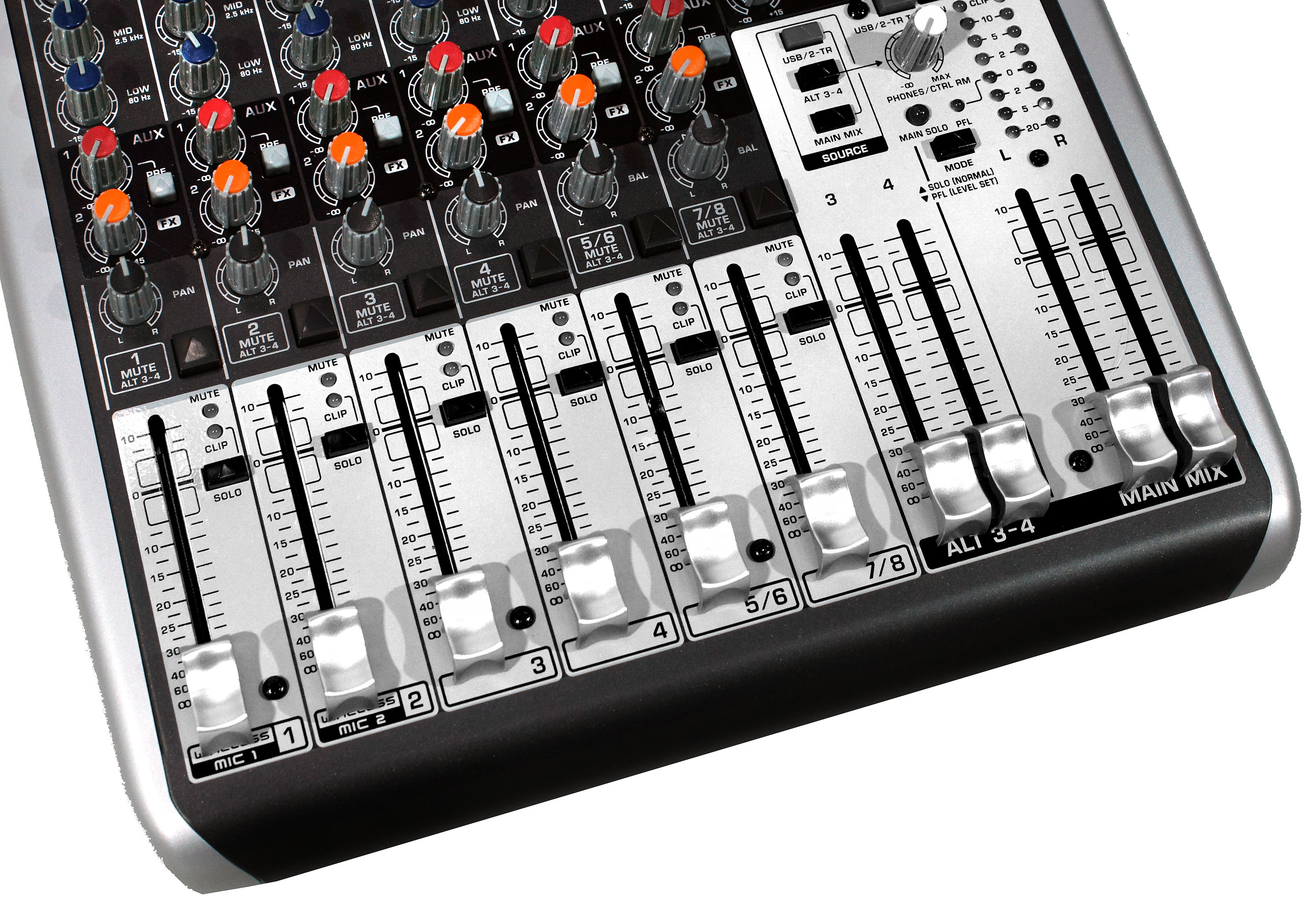 Изображение BEHRINGER XENYX QX1204USB Микшерный пульт