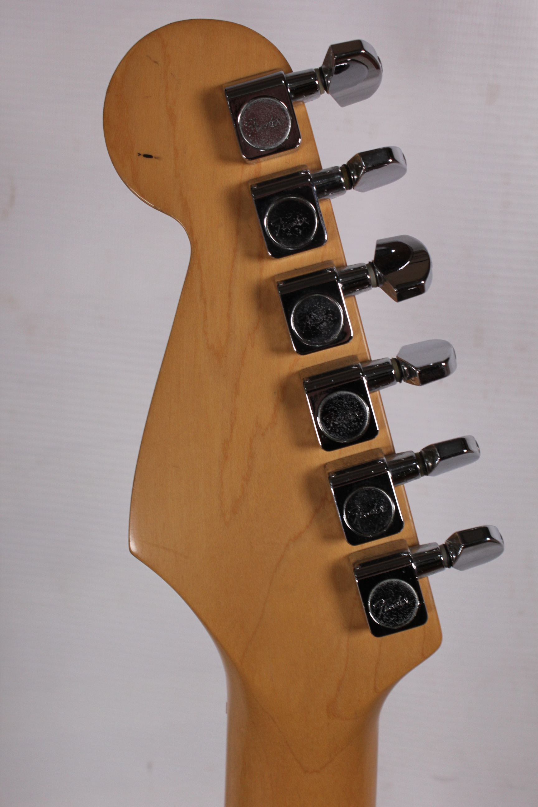 Изображение Fender 40th Anniversary American Standard Stratocaster USA Электрогитара б/у, s/n 3134725, SSS, борд