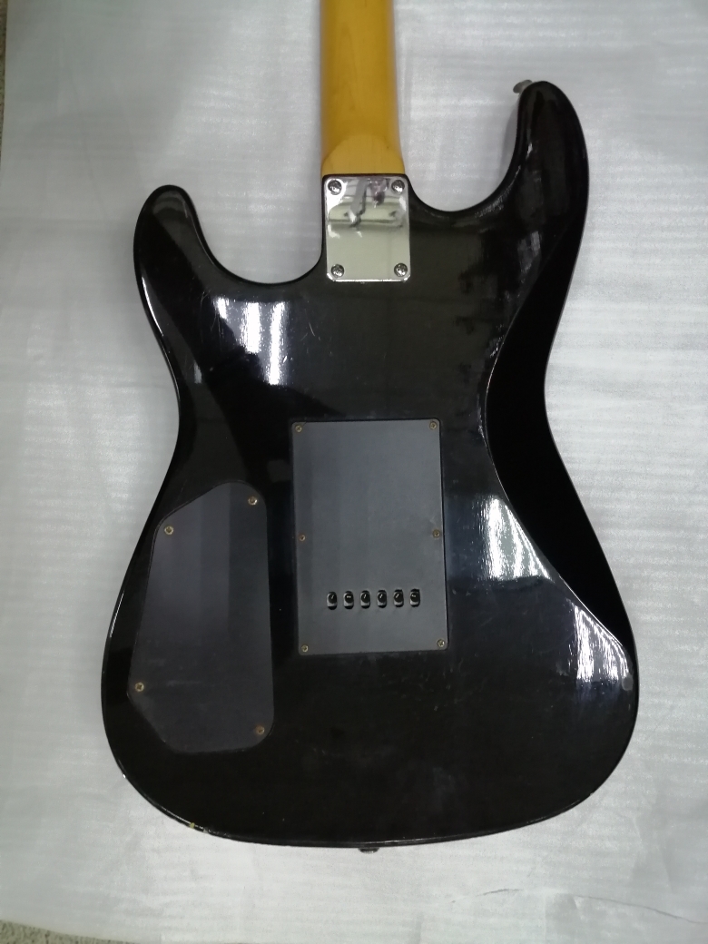 Изображение Mad Axe SSH сделано в Корее санберст 