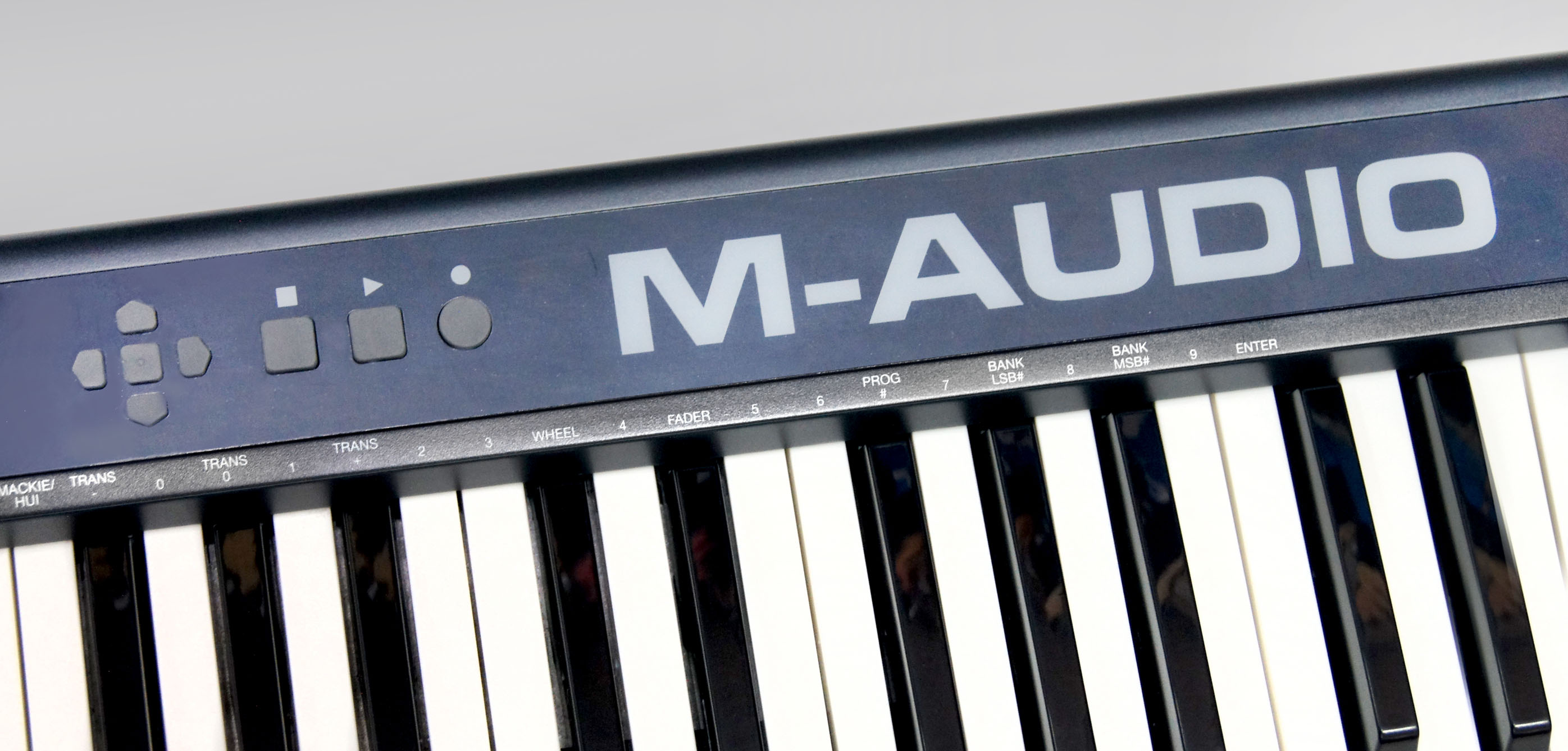 Изображение M-AUDIO KEYSTATION 61es MIDI-Клавиатура USB