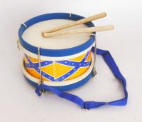 Изображение LUTNER FLT-KTYG Детский барабан сине-белый, на ремне, с палочками