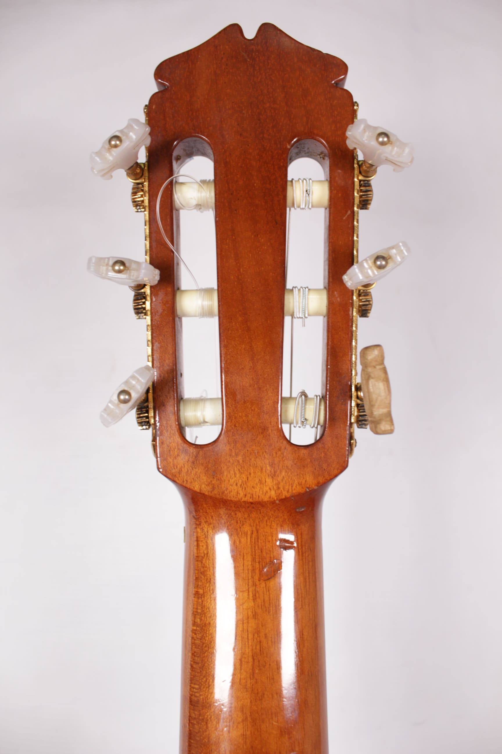 Изображение Yukinobu Chai № 20 Japan 1977 Классическая гитара б/у + кейс