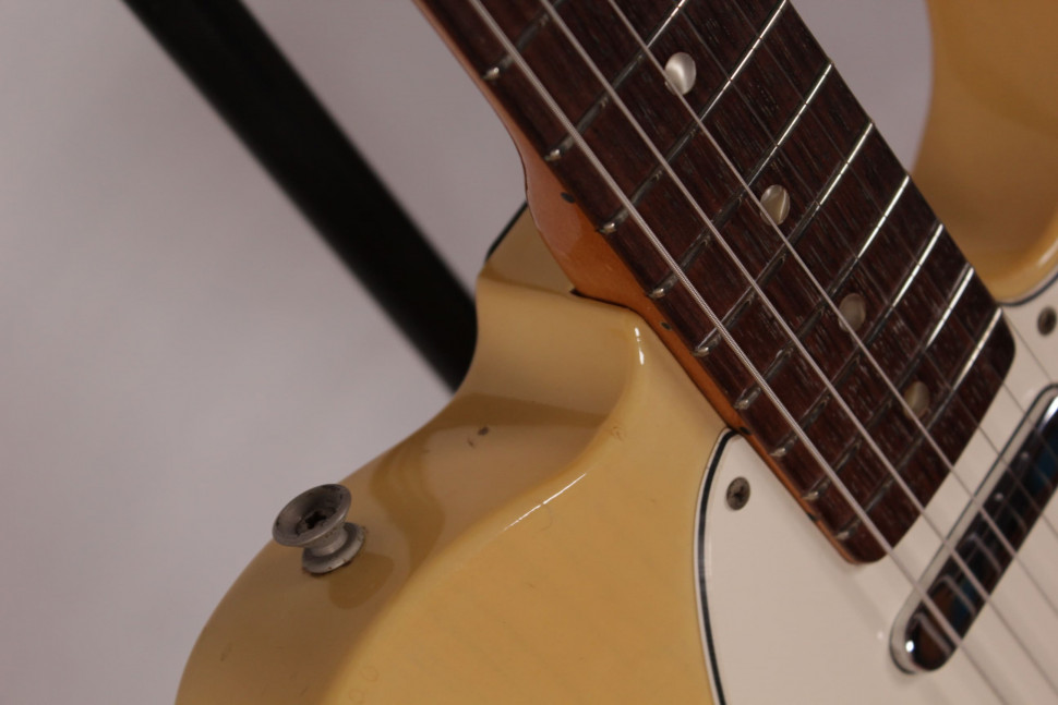 Изображение Fender Telecaster USA 1973 Электрогитара б/у, s/n 409909, SS, Кремовый, белый пикгард + Кейс