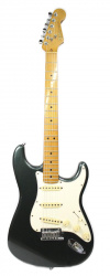 Изображение FENDER USA STANDART STRATOCASTER EE101307 1988 Электрогитара с кейсом 3,8кг 68480