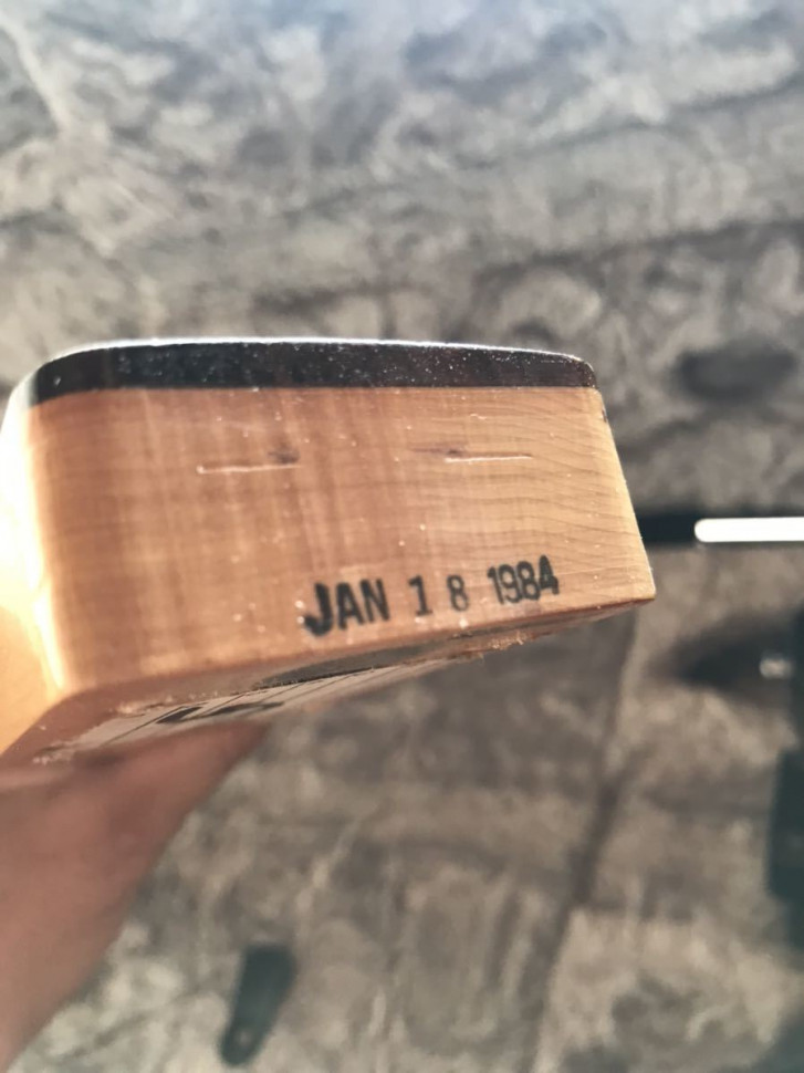 FENDER USA TELECASTER 1984 Электрогитара б/у, s/n E320121, tobacco burst, белый пикгард Изображение FENDER USA TELECASTER 1984 Электрогитара б/у, s/n E320121, tobacco burst, белый пикгард