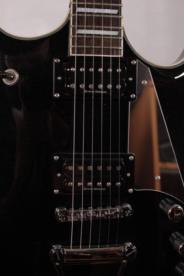 Изображение Silvertone DoubleCut Paul Stanley Signature Indonesia, черный, зеркальный пикгард, датчики Duncan