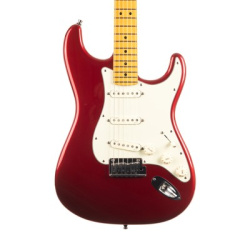 Изображение Fender Stratocaster Japan Электрогитара б/у, s/n N096266, SSS, бордовый, колки Gotoh