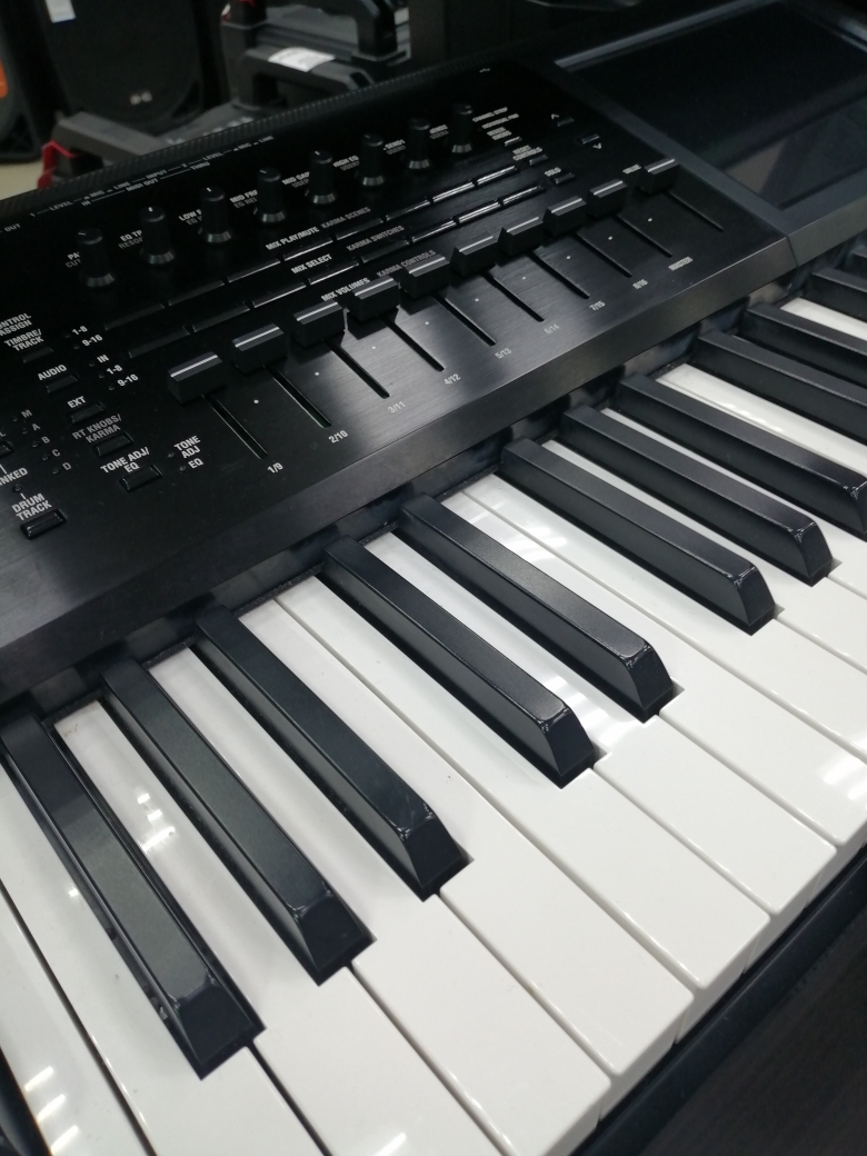 KORG KRONOS2-88 MUSIC WORKSTATION Рабочая станция Б\У , 88 клавиш, с кейсом Изображение KORG KRONOS2-88 MUSIC WORKSTATION Рабочая станция Б\У , 88 клавиш, с кейсом