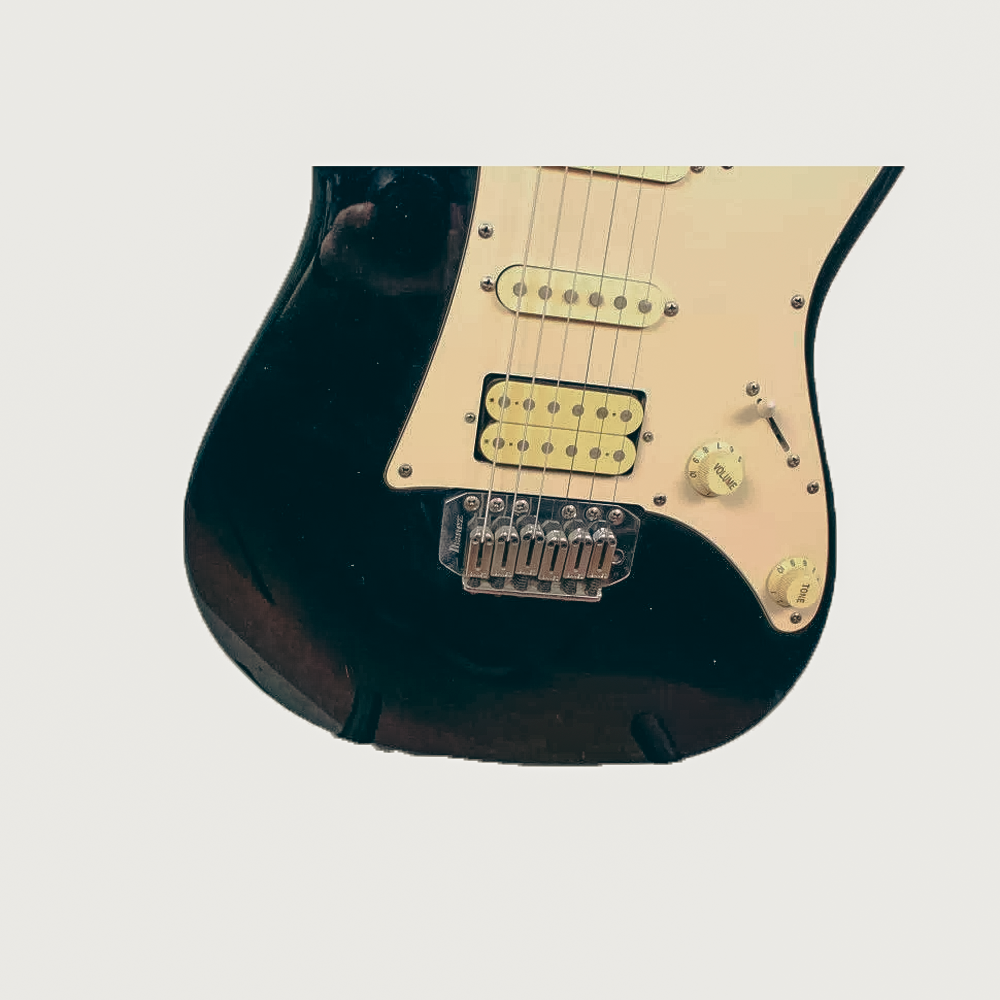 Изображение Ibanez GIO Superstrat Электрогитара б/у, S/n J070455698, HSS, Черный, Белый пикгард