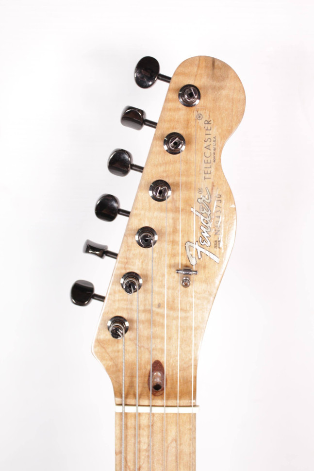Изображение FENDER TELECASTER Электрогитара Б/У, sn: N4943730, черный, белый пикгард, кленовая накладка