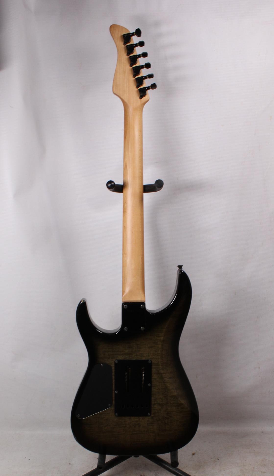 Изображение Fernandes FGZ-400 Superstrat Электрогитара б/у, HSS, зеленый Sunburst, черная фурнитура, колки Gotoh