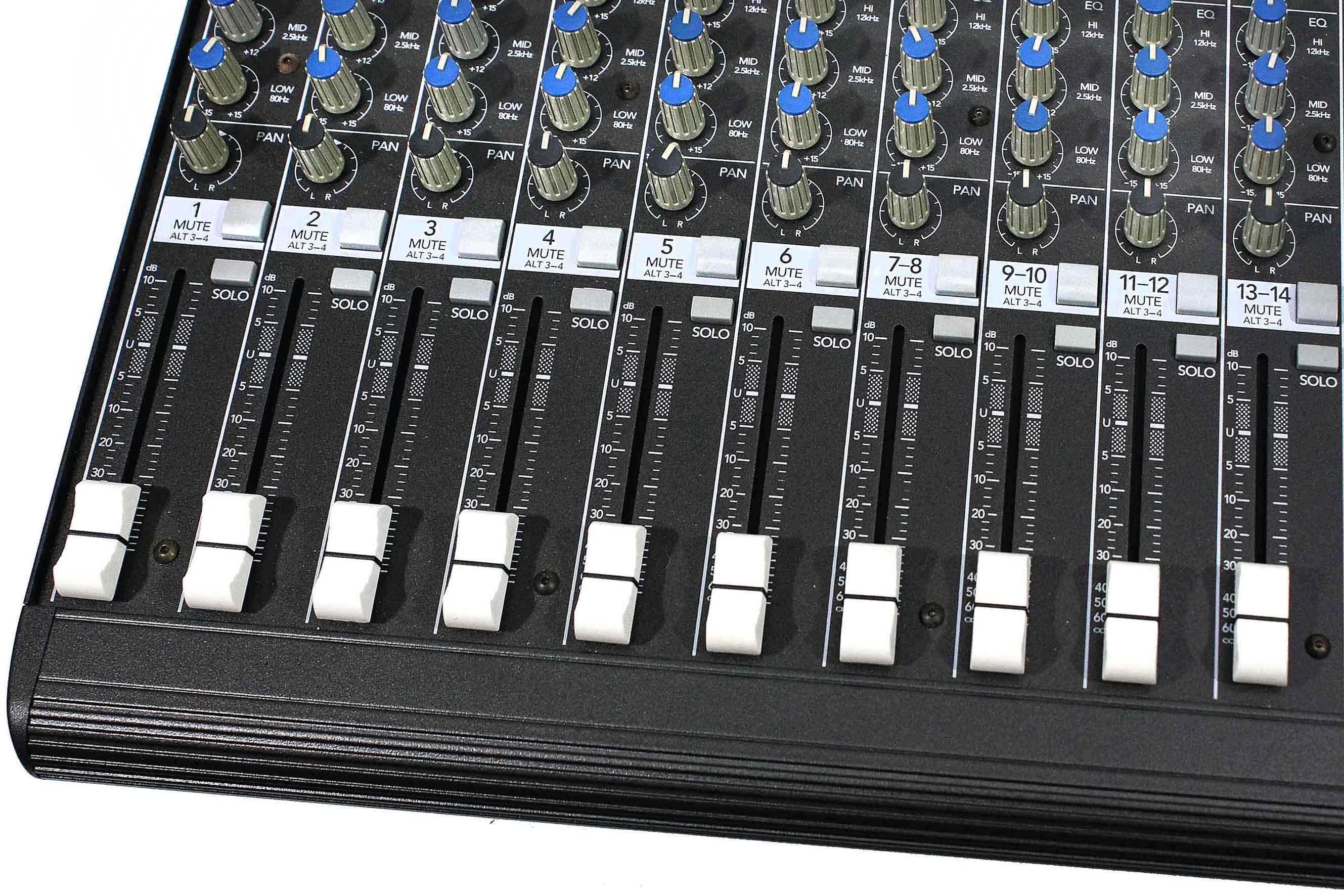 Изображение Mackie Mackie 1402-VLZ Аналоговый микшер Б\У, 110V, Докомплектован Трансформатором