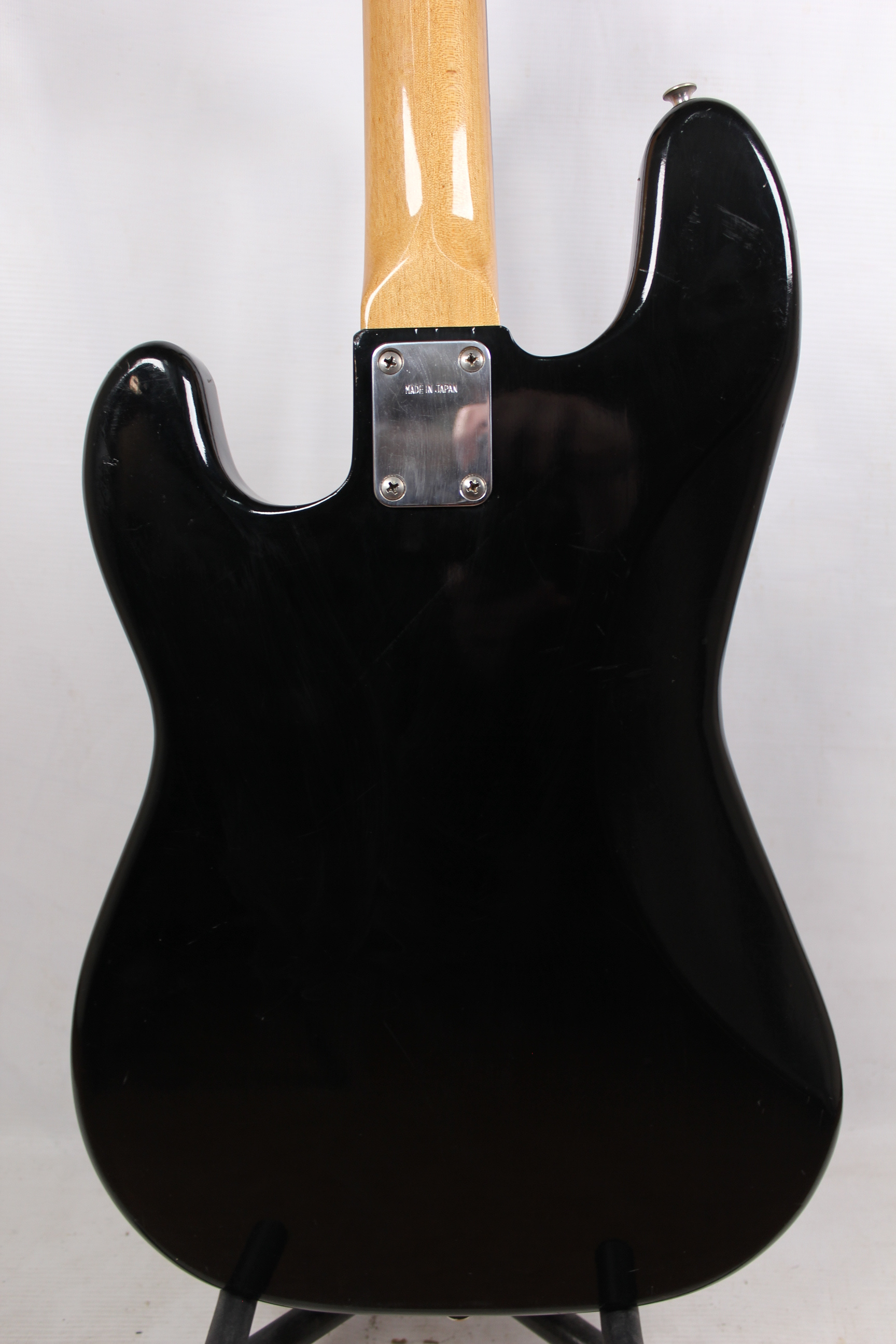 Изображение Holly Splendor Series Precision Bass Japan Бас-гитара б/у, черный, черный пикгард