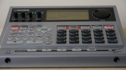 Изображение BOSS DR-880 Ритм-машина (комиссионный товар)