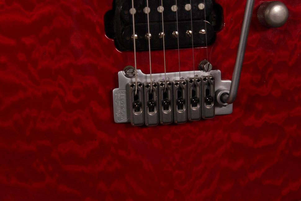 Изображение Washburn USA MG-120 1994 s/n 9409199, HSS, Красный, топ пламенный клен + кейс