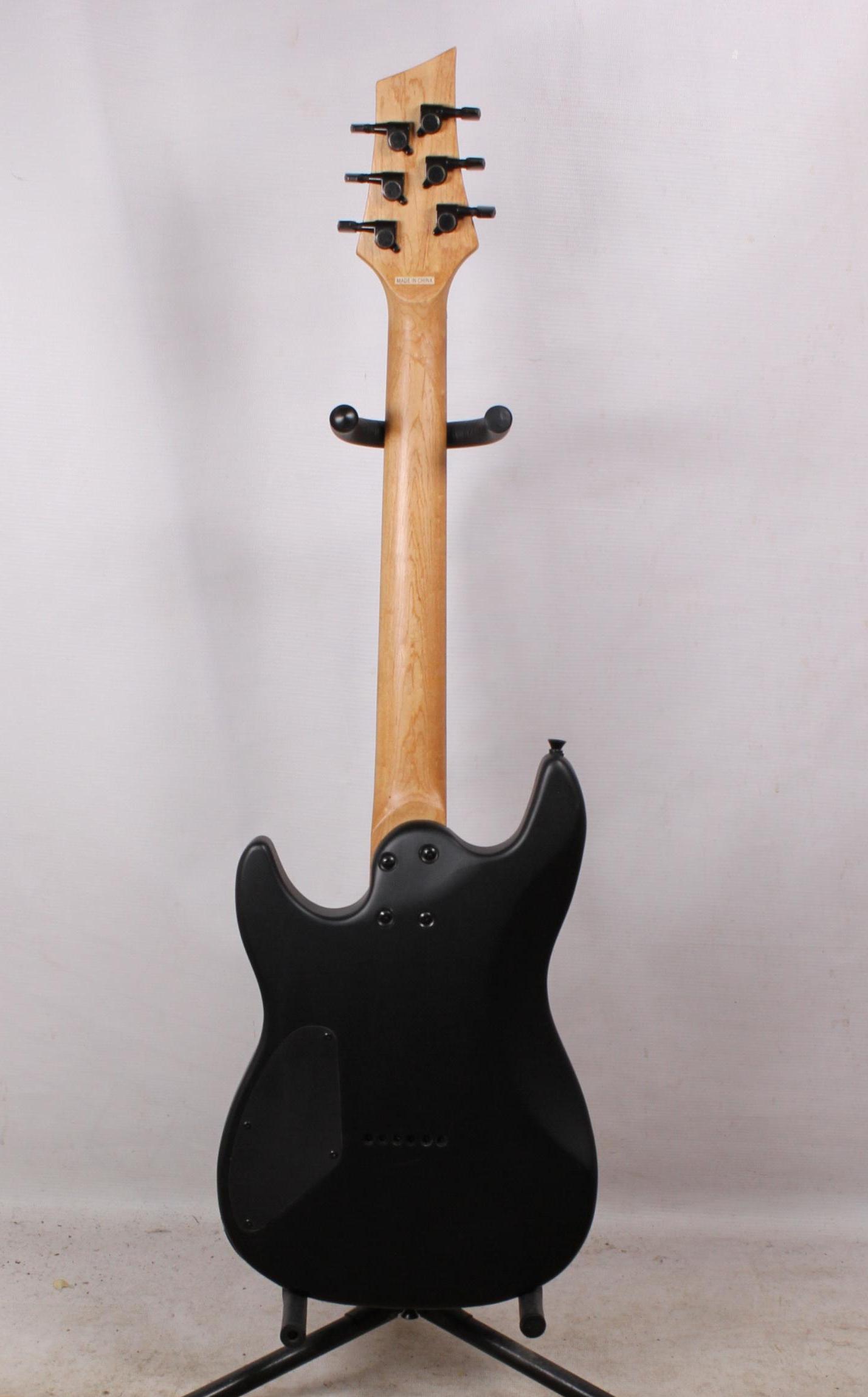 Изображение Laguna Электрогитара б/у, HH, Черный матовый, уменьшенный корпус