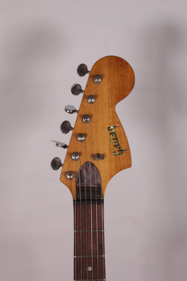 Изображение Gallan Stratocaster Электрогитара Б/У, черный, белый пикгард, SSS, сделан в Японии