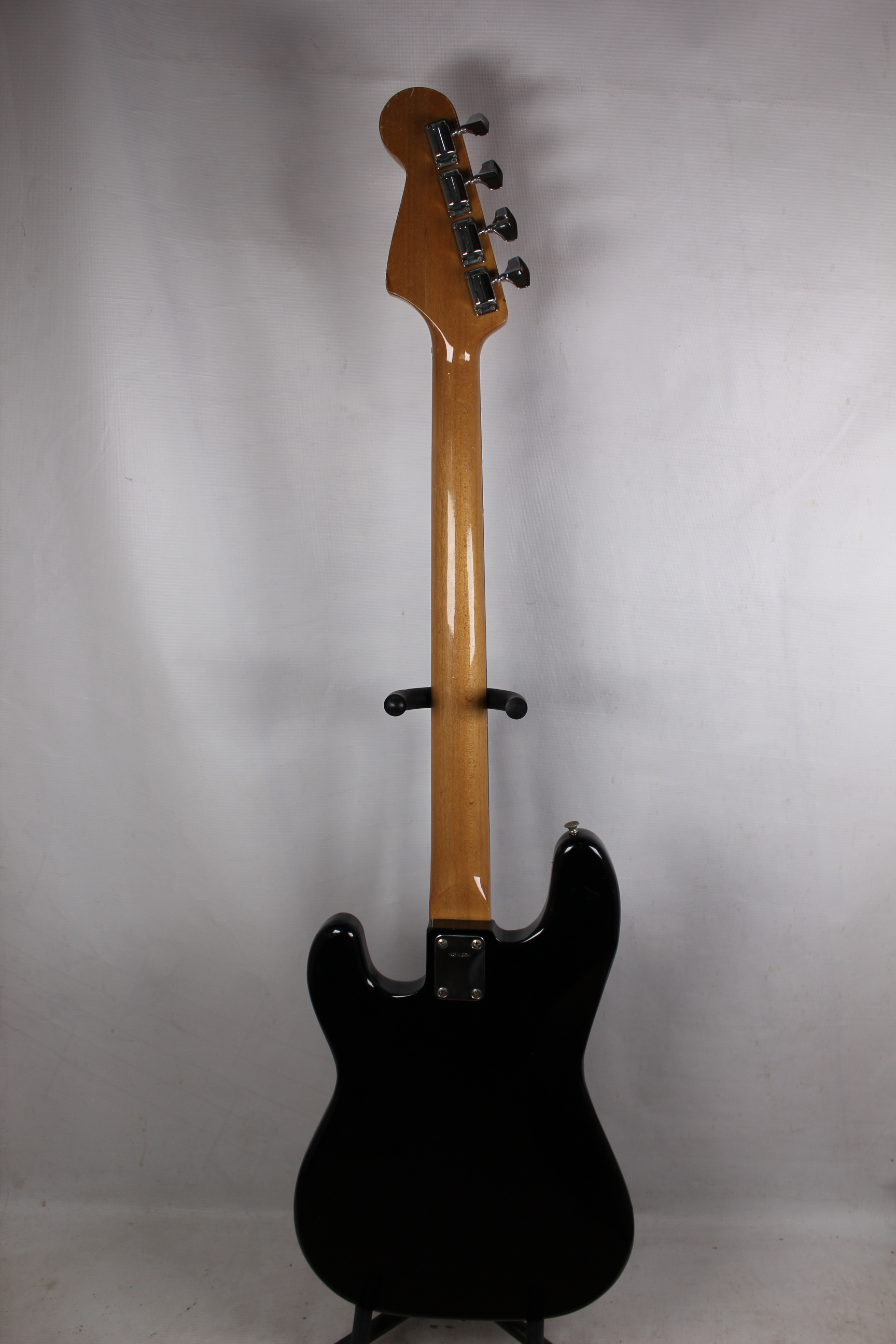 Изображение Holly Splendor Series Precision Bass Japan Бас-гитара б/у, черный, черный пикгард