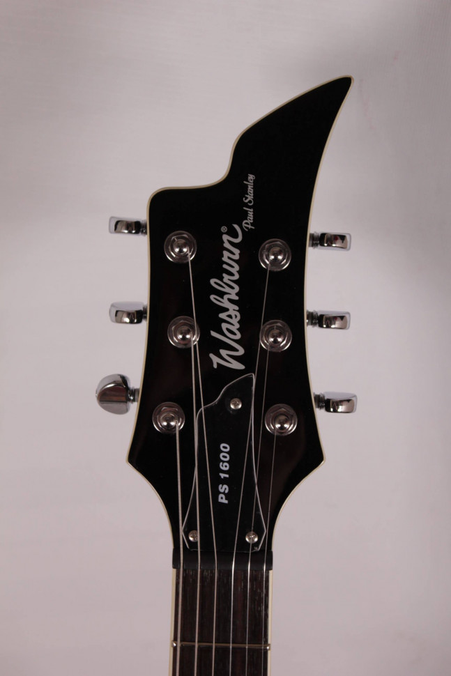 Изображение Washburn PS1600 Paul Stanley Signature, s/n S11122353, черный, черный пикгард, бридж звезда + чехол